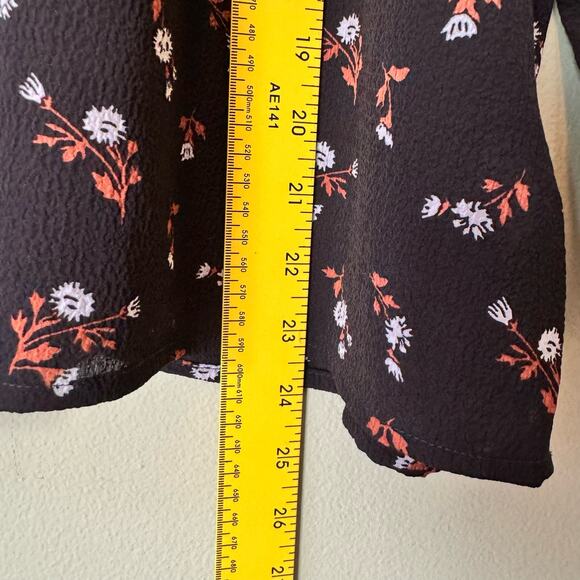 Madewell Top Women XS Black Tossed Floral Smock Neck Crinkled Long Sleeves - Picture 11 of 14
